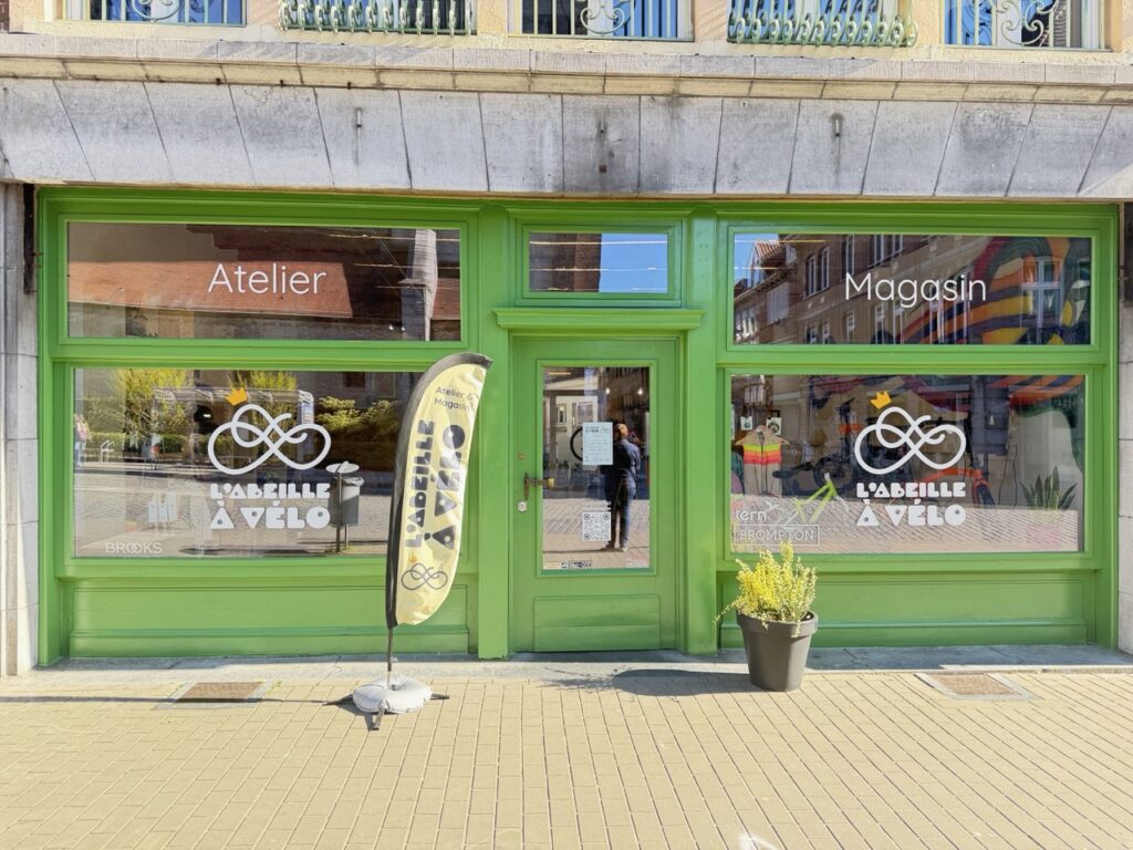 vitrine magasin atelier vélo Tournai